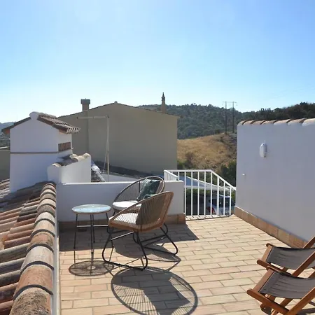 Casa Do Bairro - A Gema Escondida Da Santa Catarina da Fonte do Bispo