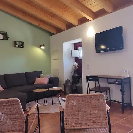 Prázdninový dům Casa Do Bairro - A Gema Escondida Da Santa Catarina da Fonte do Bispo